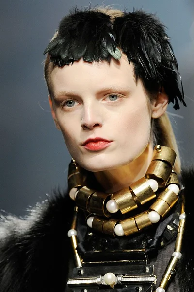 Look 95